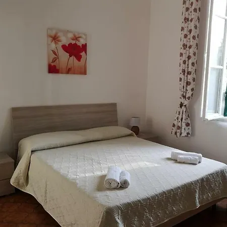 Laura Apartmán